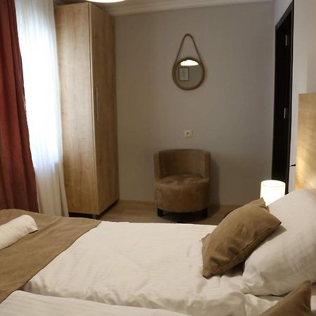 Griboedov Apartment Tbilisi Buitenkant foto