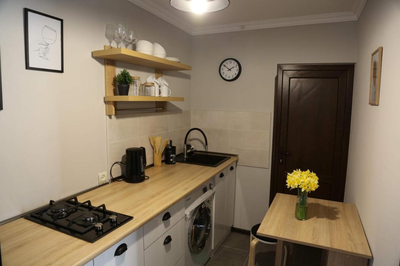 Griboedov Apartment Tbilisi Buitenkant foto